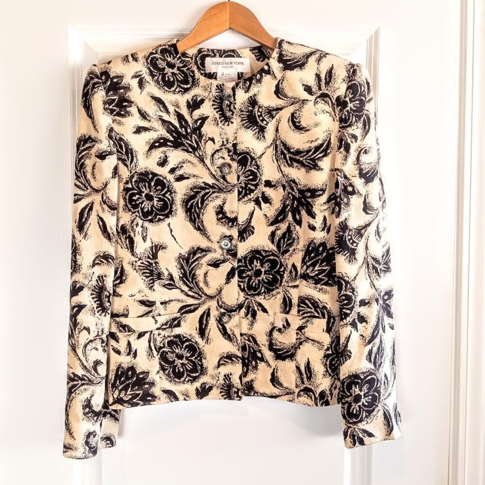 Vintage Jones New York Petite Black Beige Floral Silk Blazer